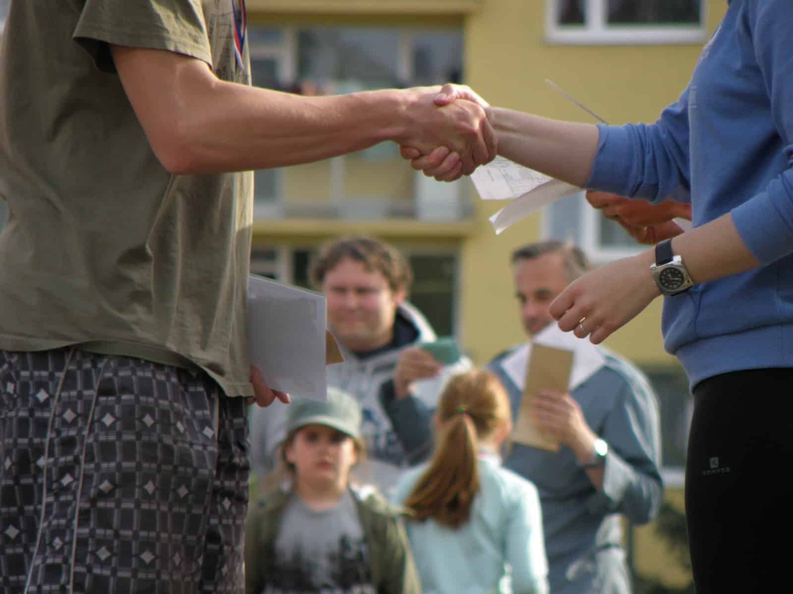 Are You a Good Neighbor? Do’s and Don’ts For Being a Good Neighbor