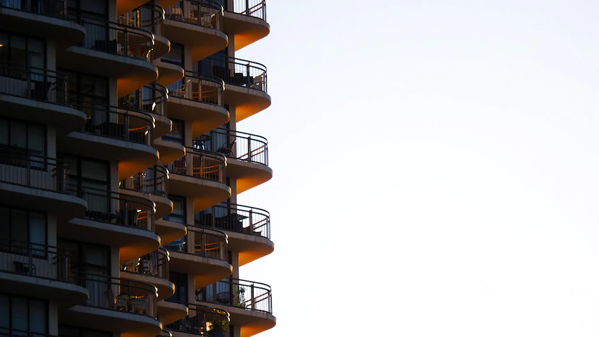 Gold Coast housing market surging, ‘cascading’ prices revealed as data provides 2022 insights