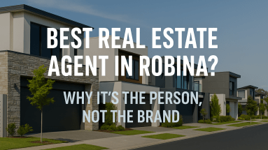 Conrad Hyslop Harcourts agent in Robina negotiating with buyer | Real estate agent Robina